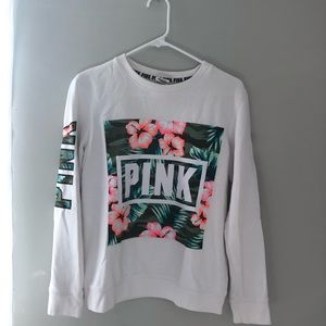 PINK Victoria’s Secret crewneck sweatshirt